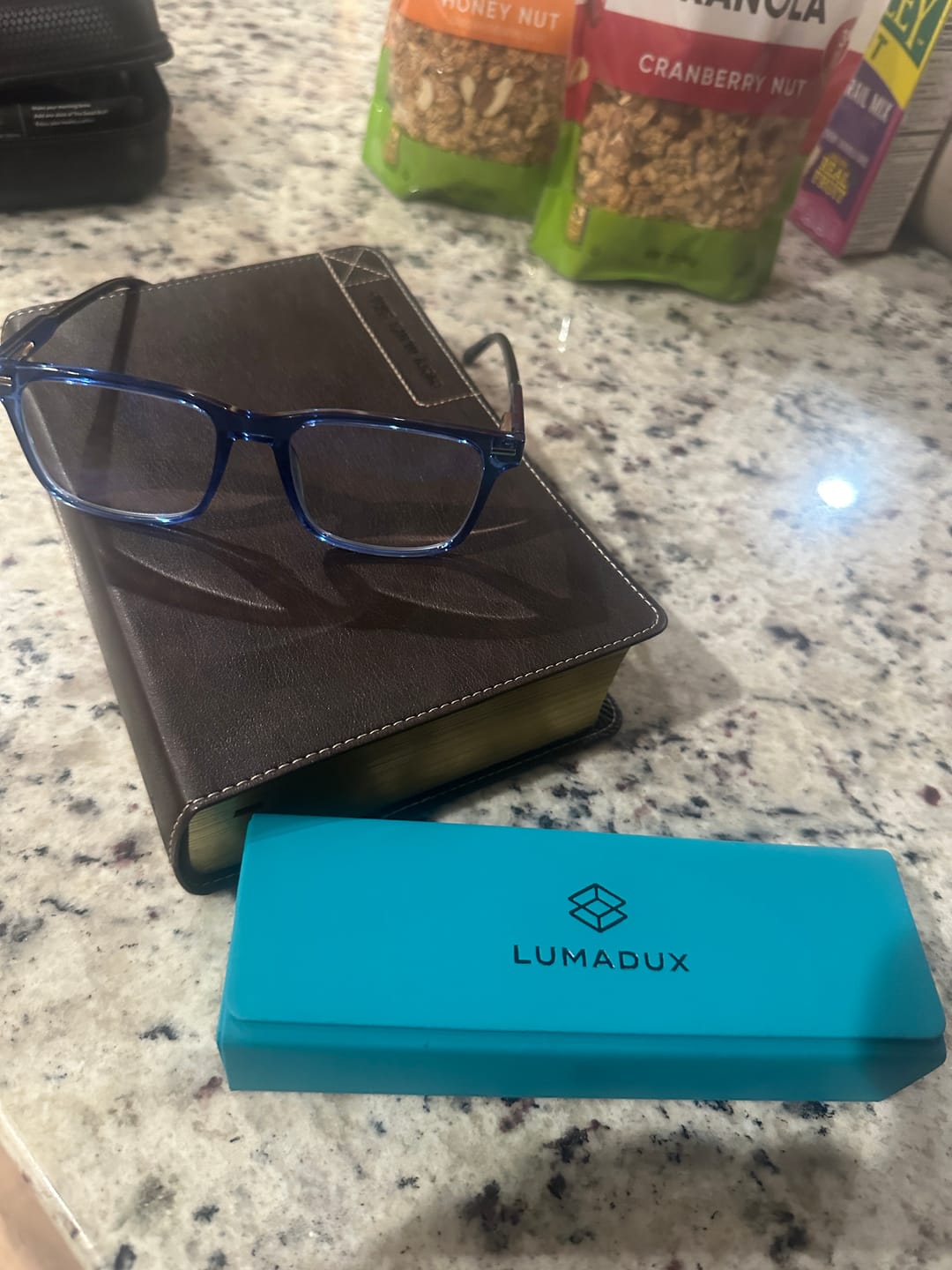 Customer photo review of Lumadux Anti Blue Light Glasses