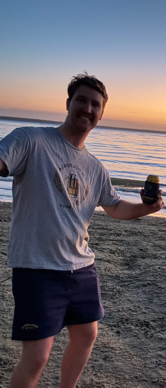 Customer photo review of Mens Rugger Shorts Navy