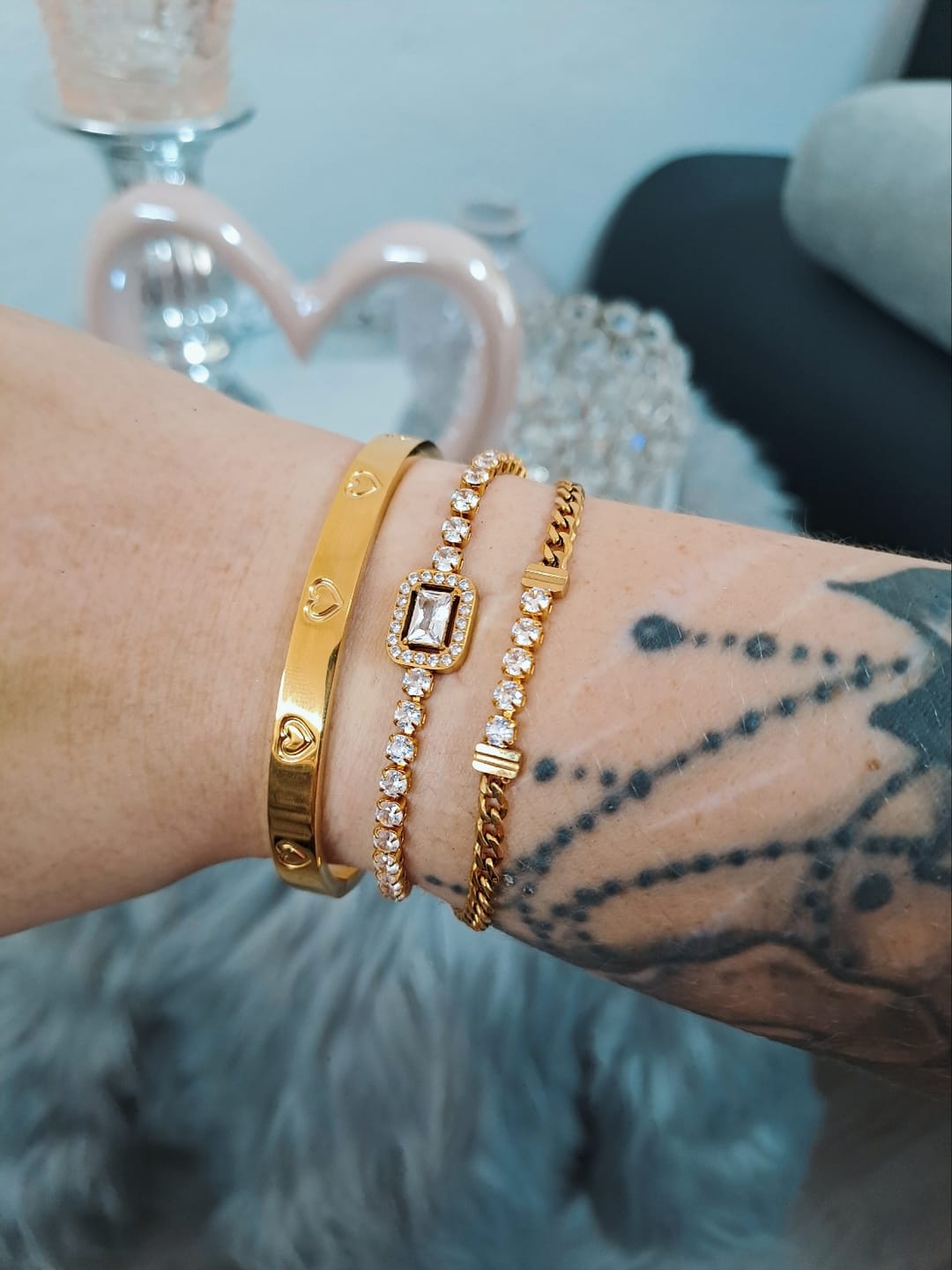 Customer photo review of Heart Armreif | 18K vergoldet
