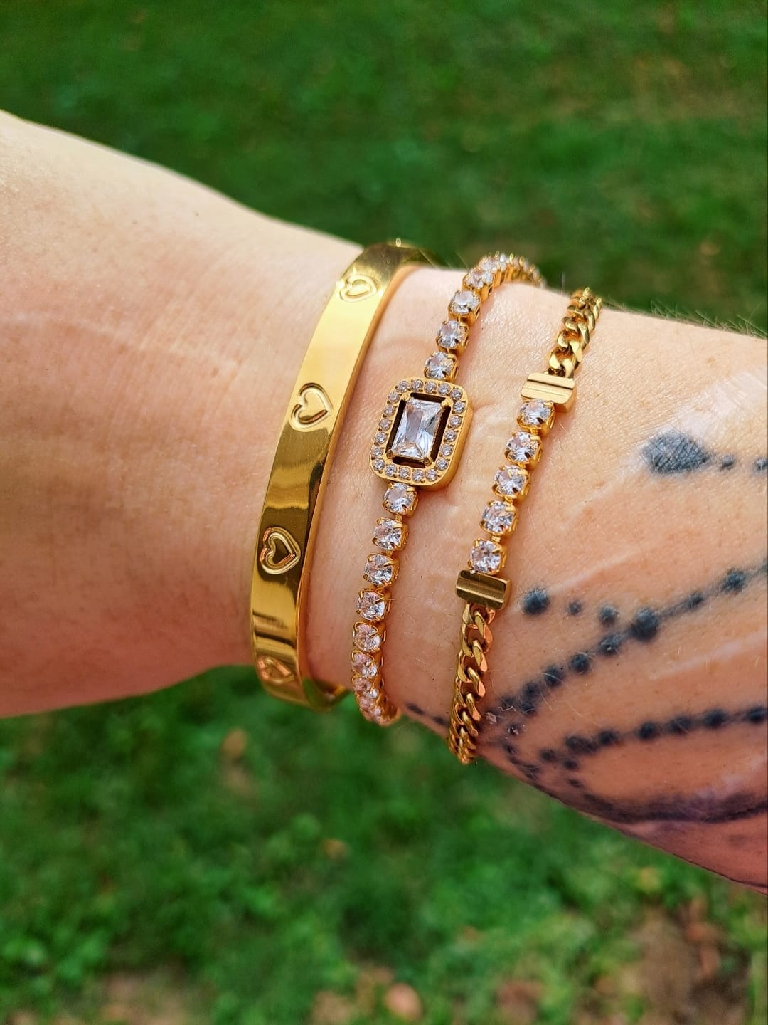 Customer photo review of Elisa Armband | 18K vergoldet