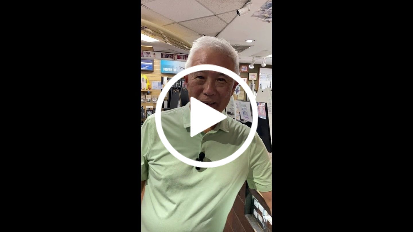 Customer video review of HawaiianSouthShore Hybrid Wet/RashGuard with Thumbhole (XSmall-XXLarge)