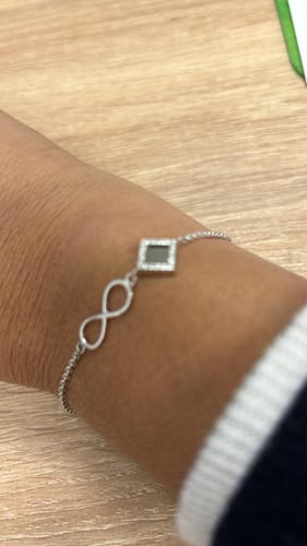 Customer photo review of Infinity Bracelet