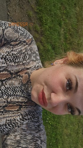 Customer photo review of Boss Babe