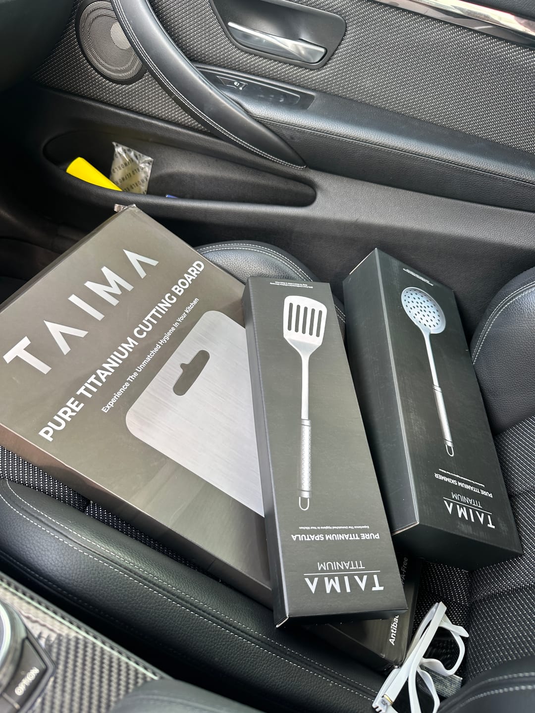 Customer photo review of Original Taima™ 100% Pure Titanium Cutting Board (SALES P)