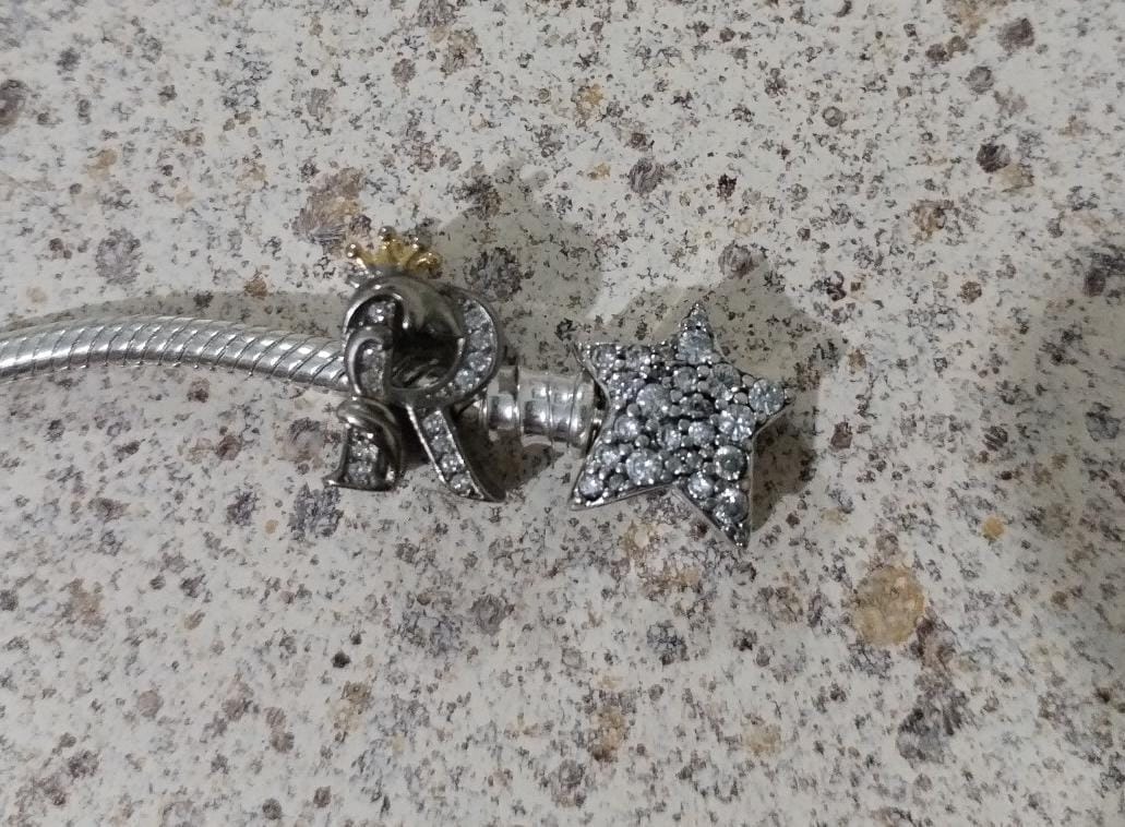 Customer photo review of Pulsera Estrella Diamantada