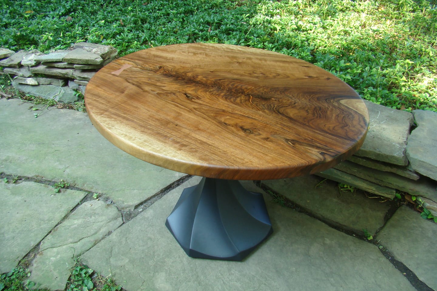 Customer photo review of End Table Base 217 Lithe 20H Modern Tulip Design