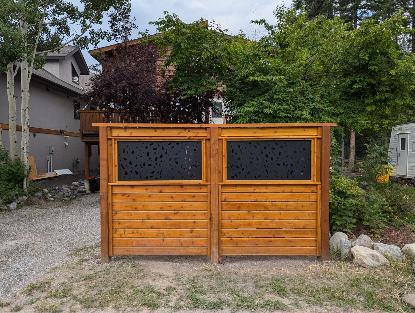 Customer photo review of Privacy Screen (River Rock)