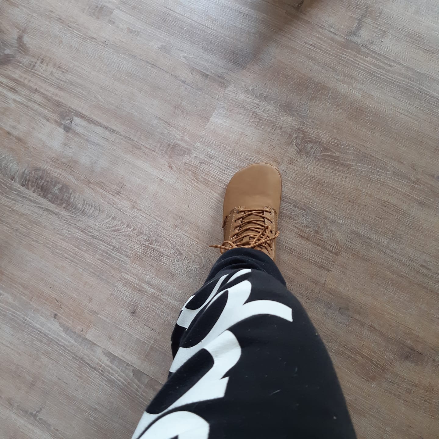 Customer photo review of Vaistoa Hurmos | Casual Barefoot Boots