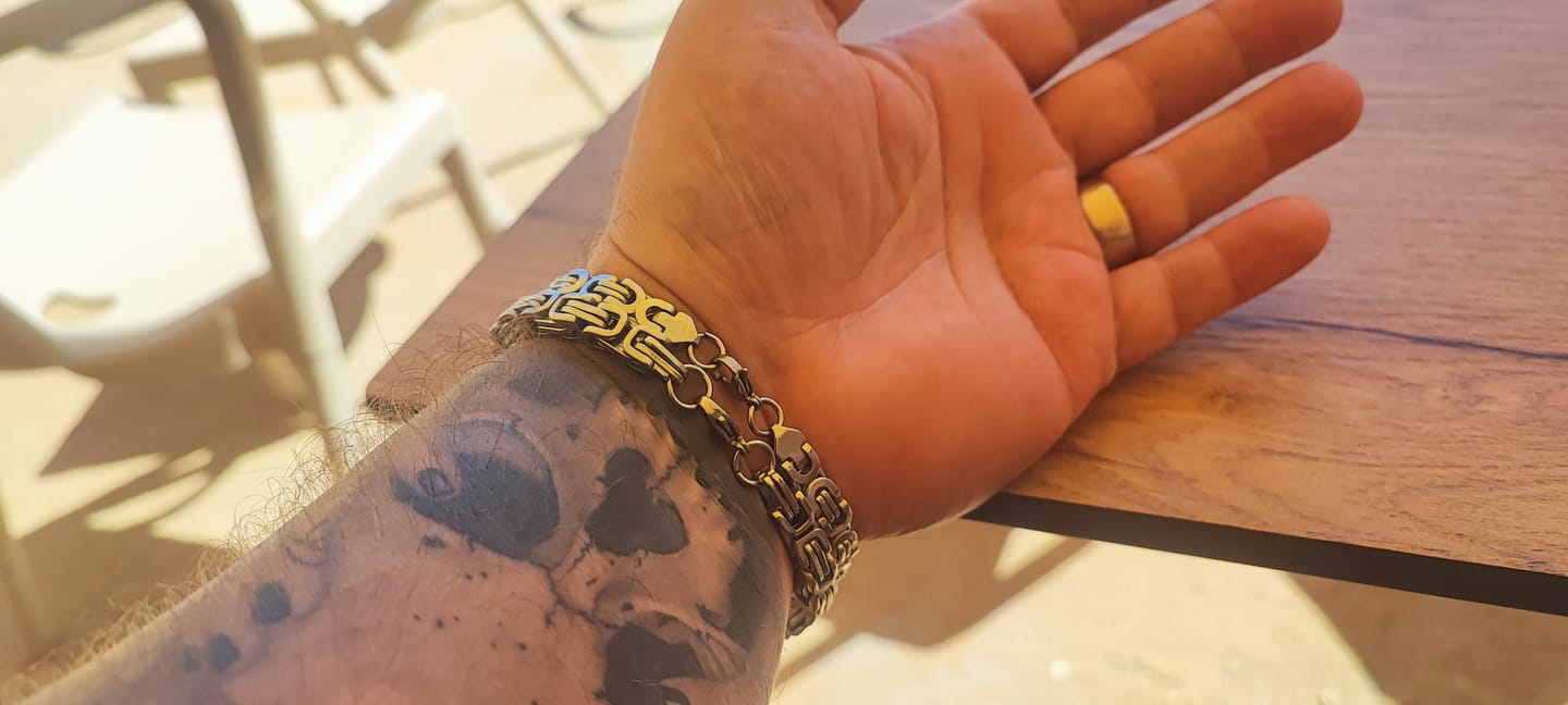 Customer photo review of THE KINGS BRACELET. - SILVER