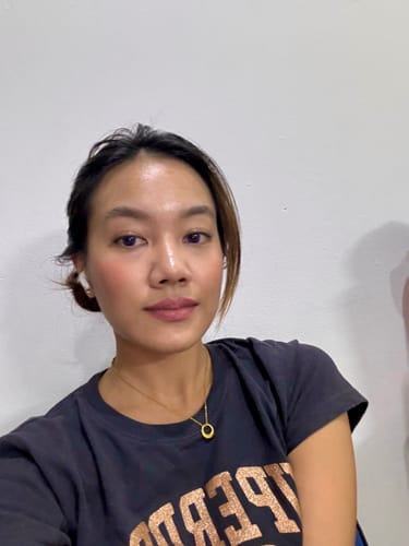 Customer photo review of Aura Loop Necklace