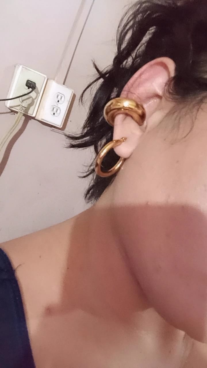 Customer photo review of Chunky Ear Cuff