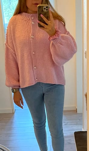 Customer photo review of Oversized Cardigan Short "CozyGlam"