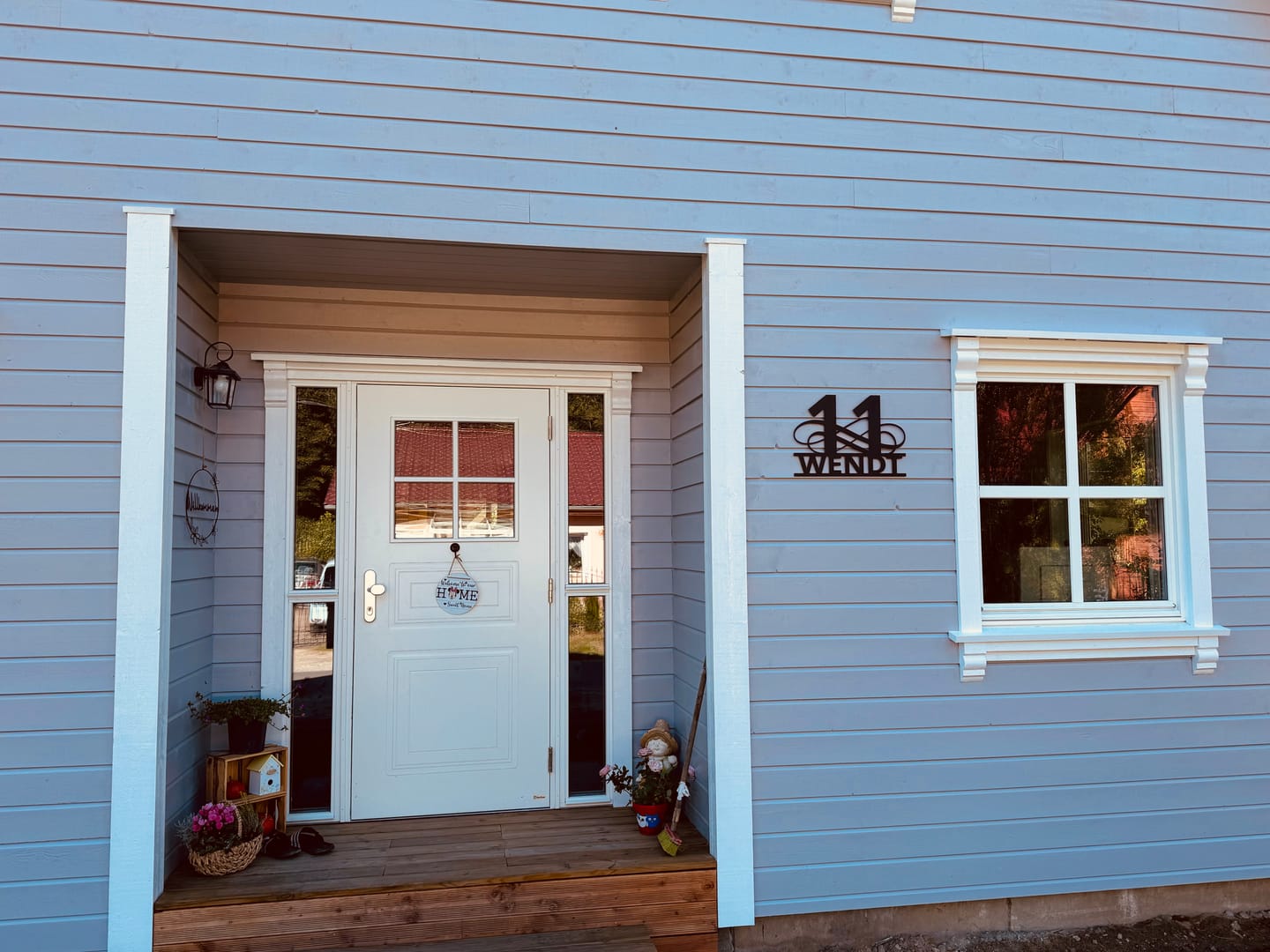 Customer photo review of Hausnummern-Türschild Ornamental Style einzeilig (personalisierbar)