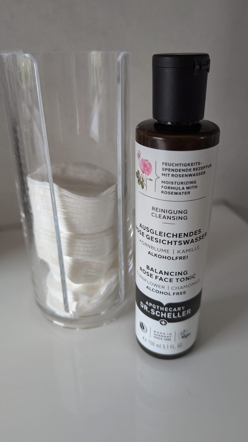 Customer photo review of AUSGLEICHENDES ROSE GESICHTSWASSER