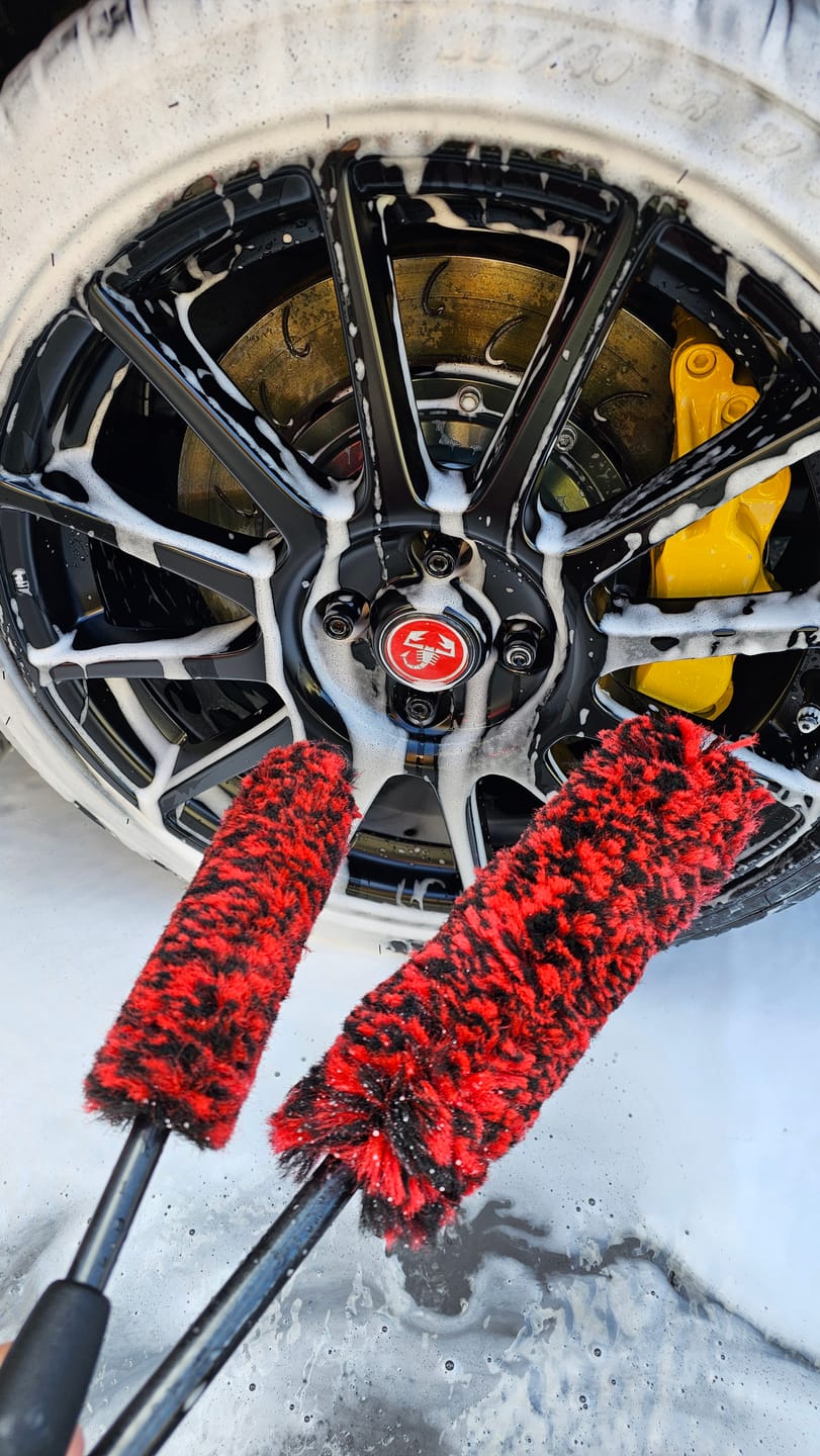 Customer photo review of Wheel Woolie Brush Set of 3