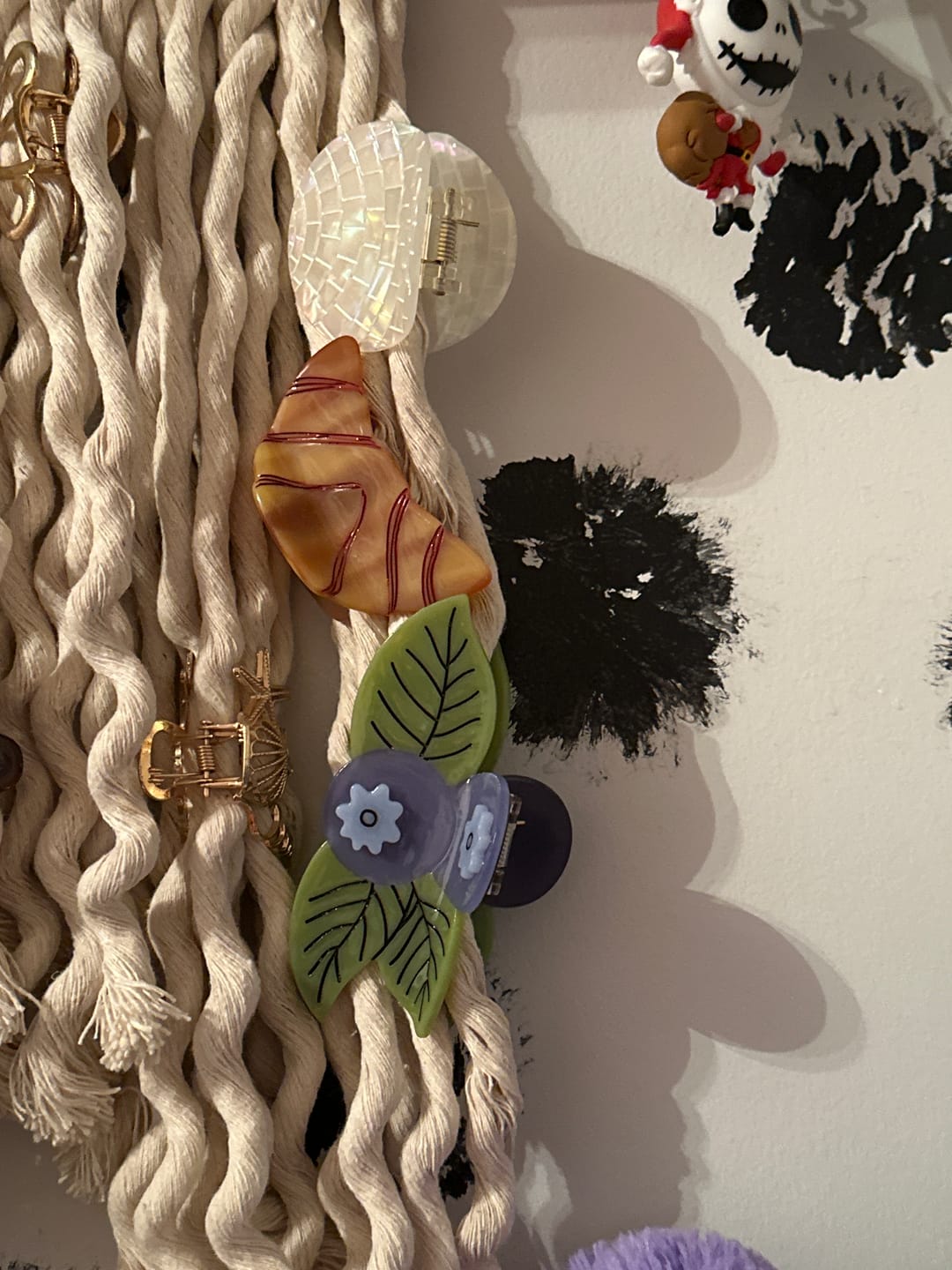 Customer photo review of Midi Croissant Hair Claw Clip