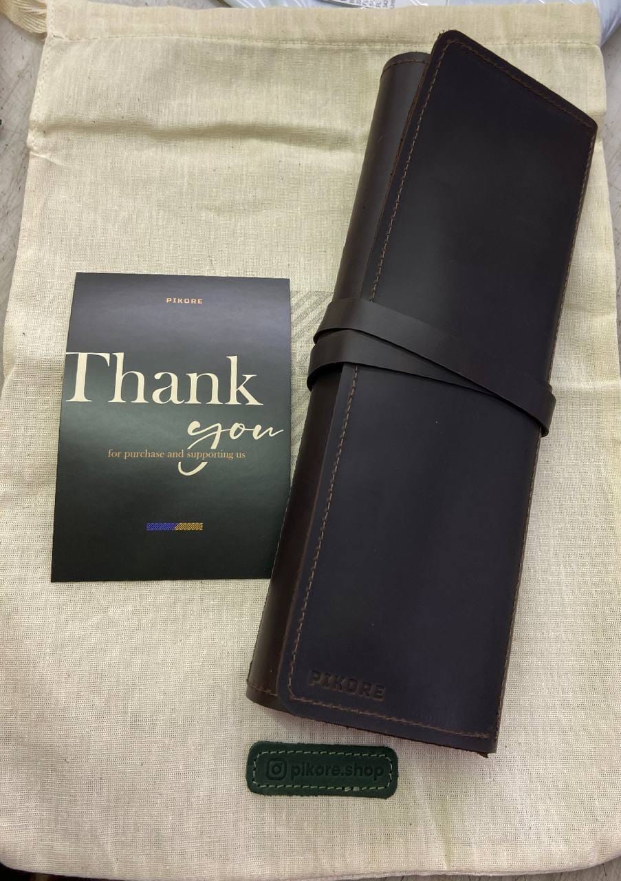 Customer photo review of Leather Paint Brush Roll