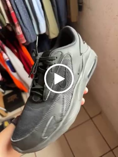 Customer video review of Carbon Black