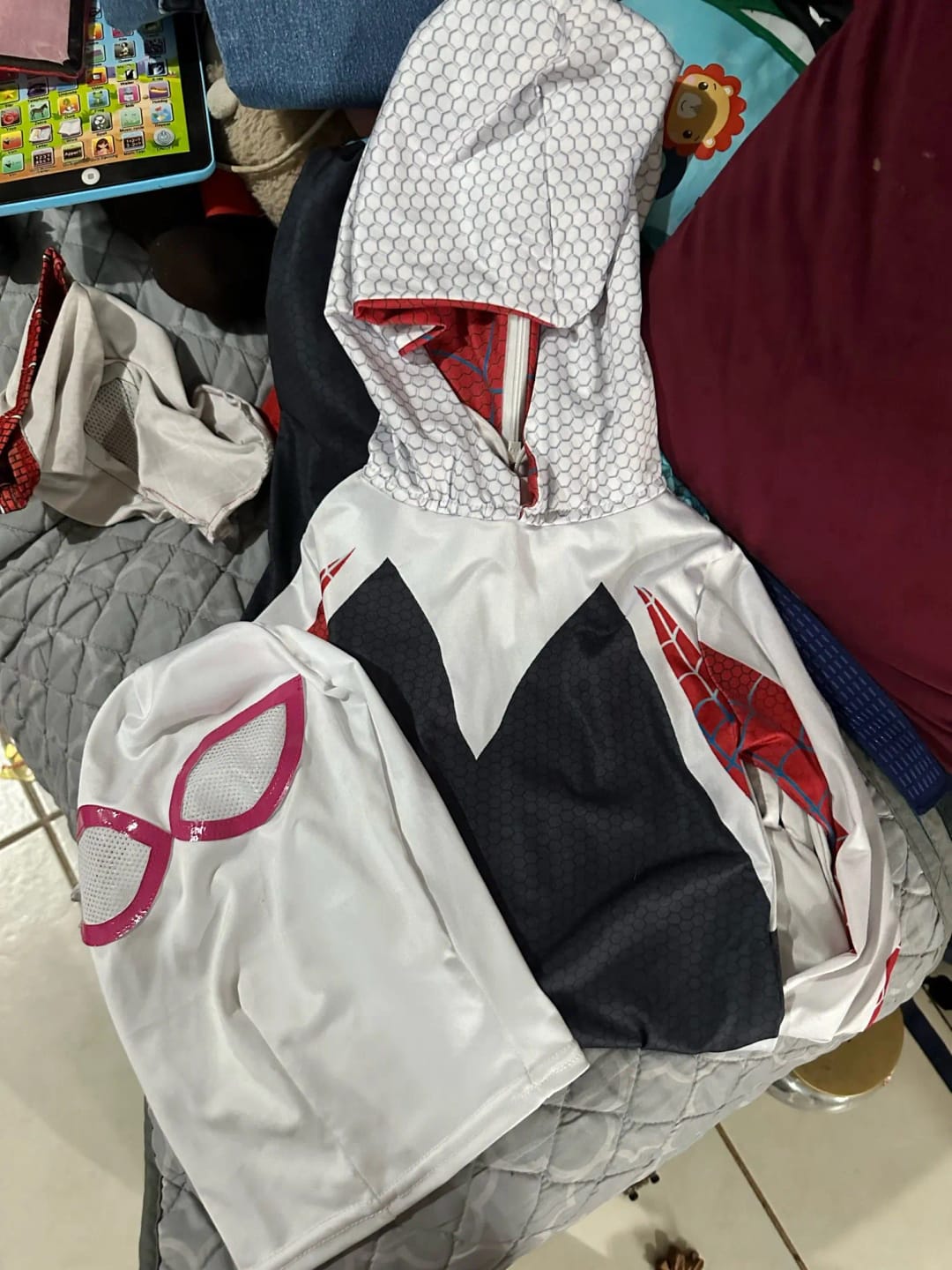 Customer photo review of Spider Gwen Costume Adult