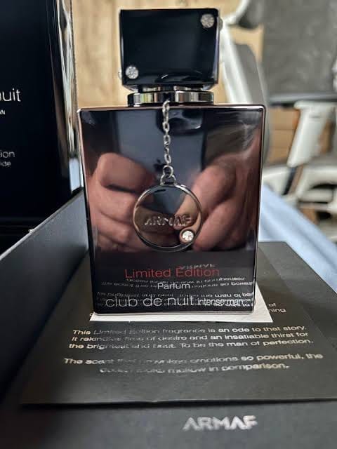 Customer photo review of Armaf Club De Nuit Intense Man Parfum Limited Edition
