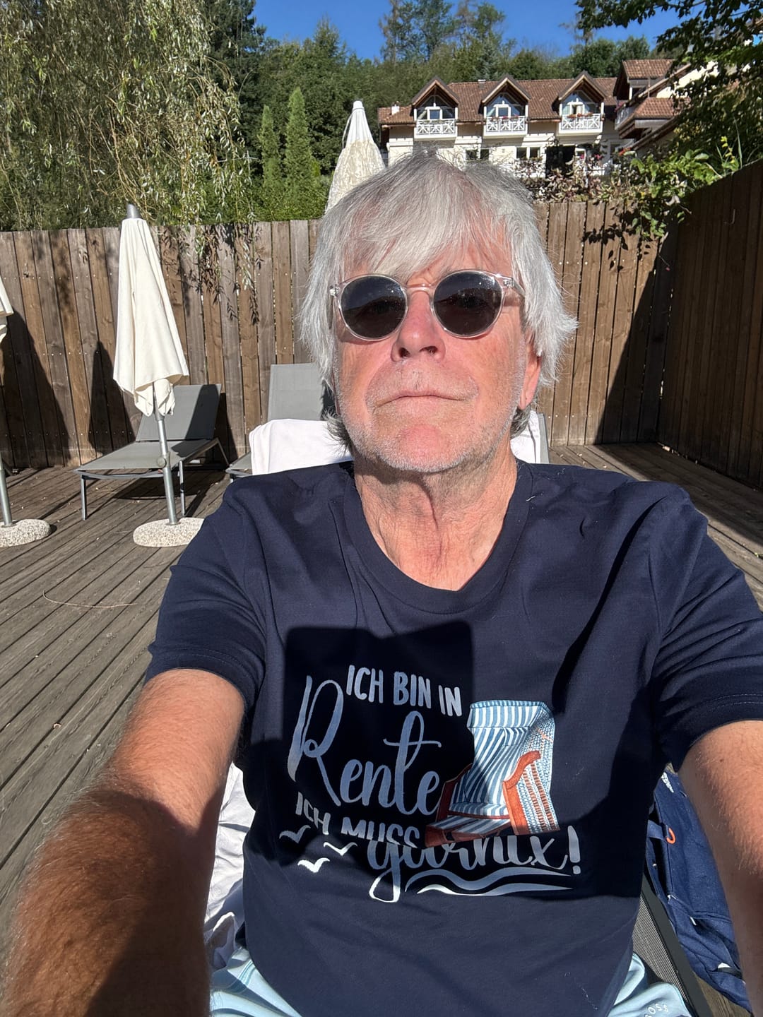 Customer photo review of Ich bin in Rente  · Herren Premium Bio T-Shirt