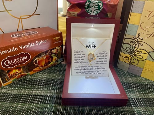 Customer photo review of To My Wife - I Love You Always & Forever - Gift Set - SS568