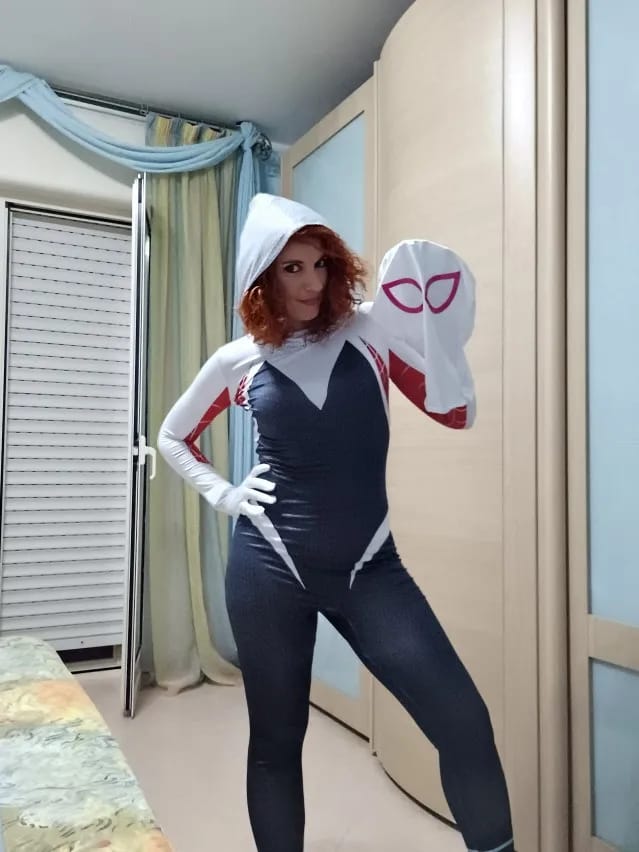 Customer photo review of Spider Gwen Costume Adult