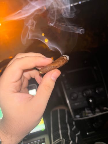 Customer photo review of Chief Keef “Almighty Leaf” LooseLeaf 5-Pack Wraps (40 Count)