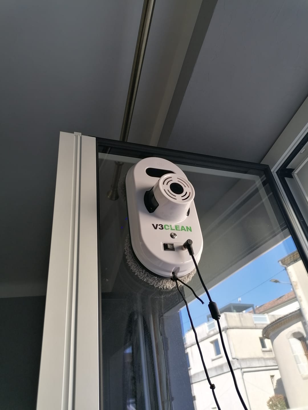 Customer photo review of Robot lave vitre V3CLEAN