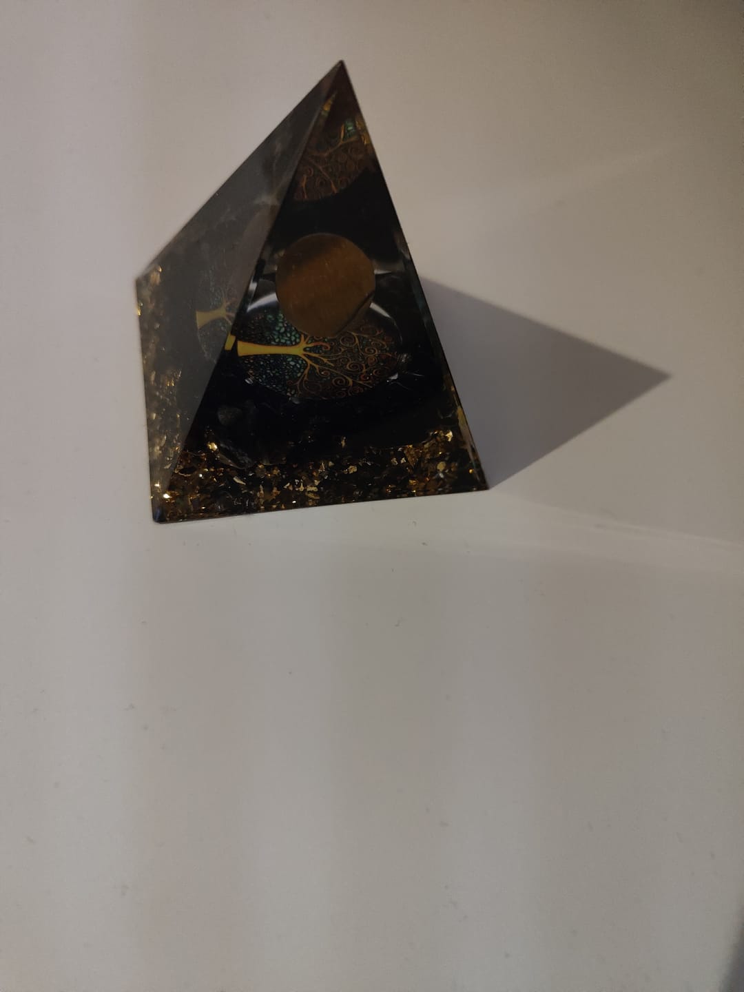 Customer photo review of Orgonite "Arbre de Vie Renaissant" en Oeil de Tigre & Obsidienne