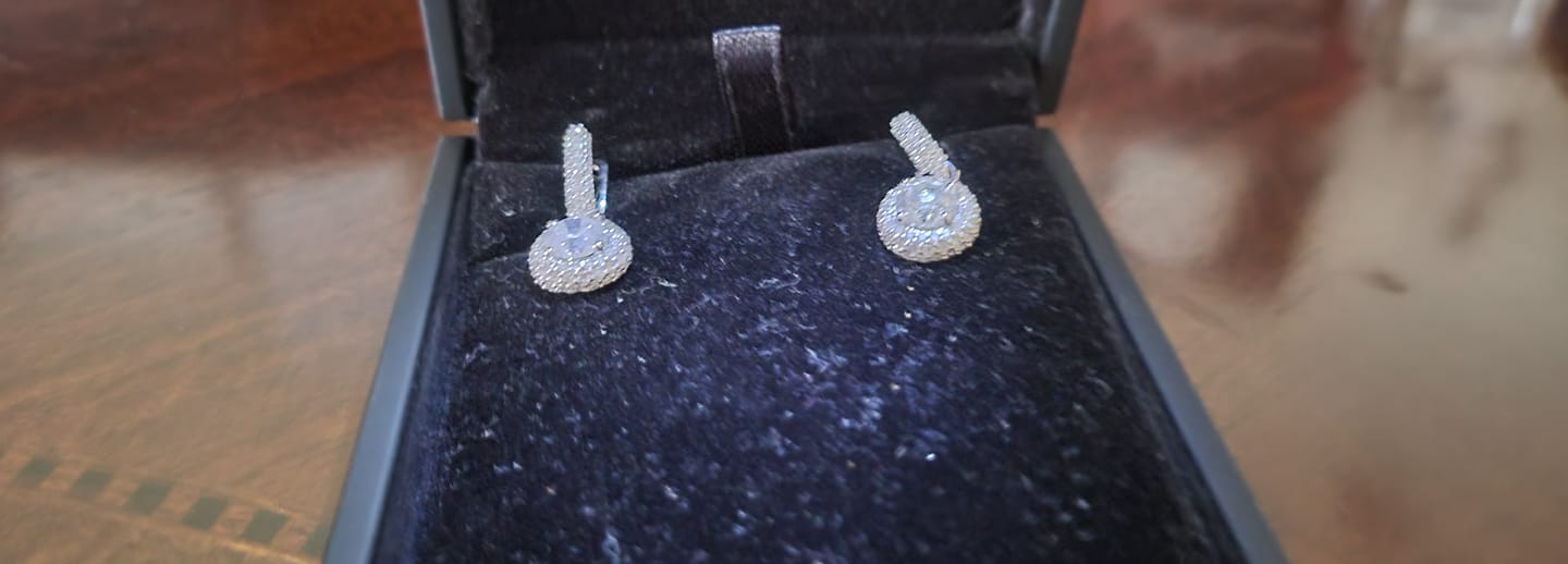 Customer photo review of Diamonds Ladies Dangle Earrings Round Cut 2.90 Carats White Gold 14K