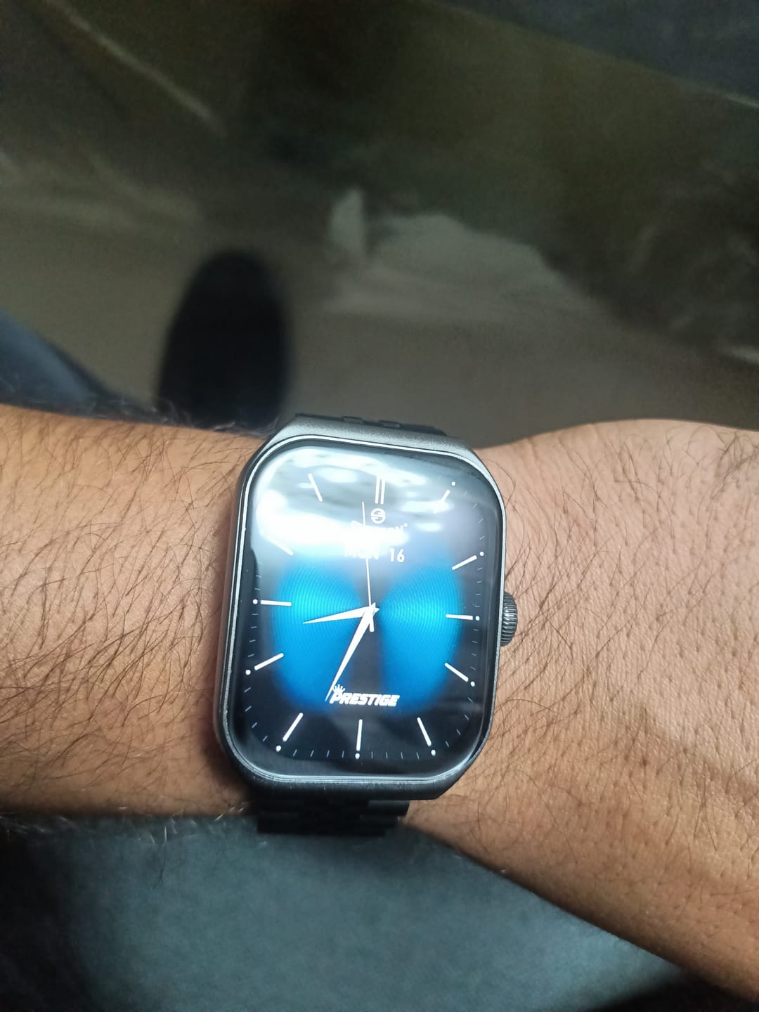 Customer photo review of Prestige Chain Smartwatch + Silicon Strap