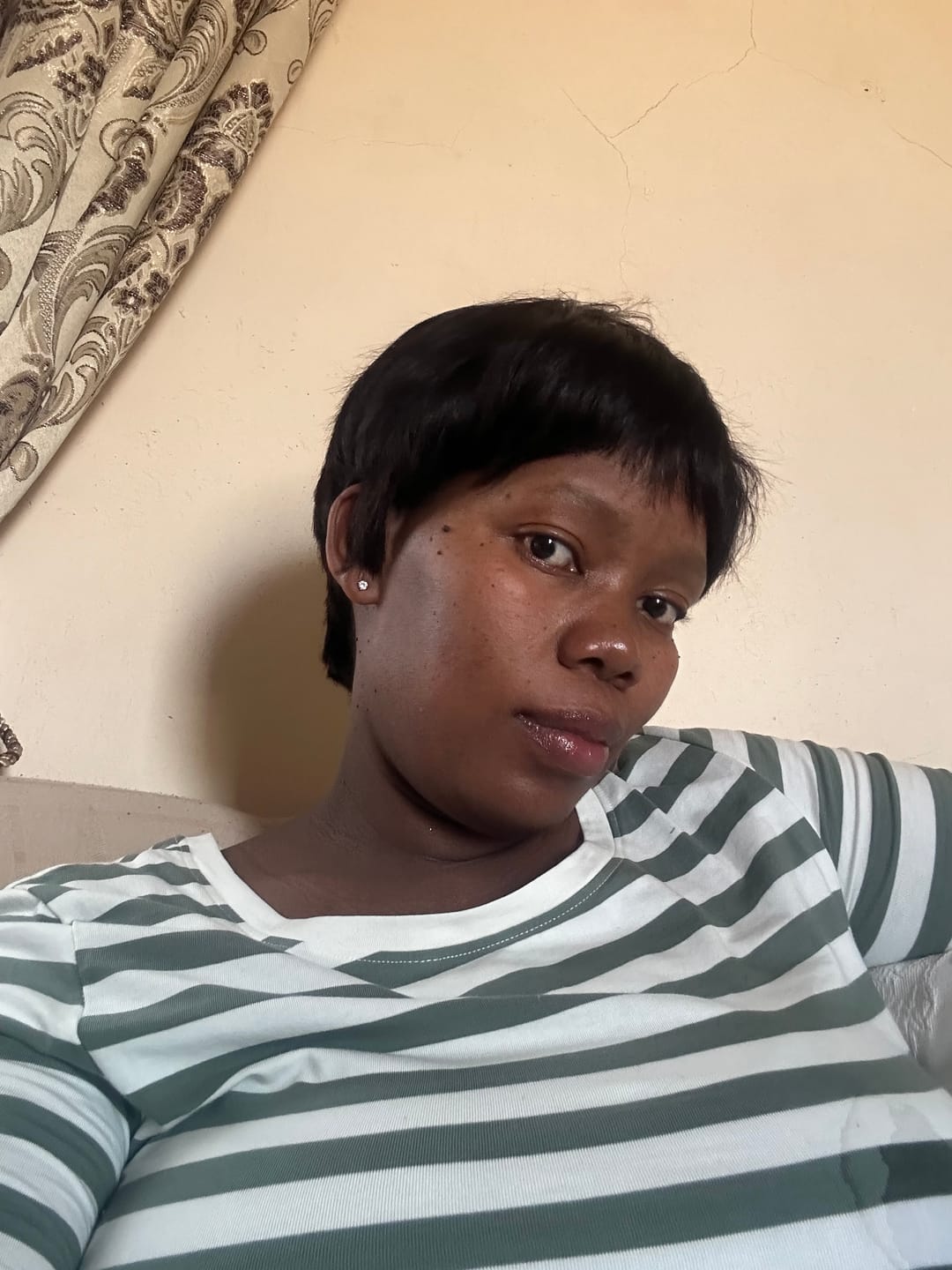 Customer photo review of Brazilian Pixie Wig - Straight