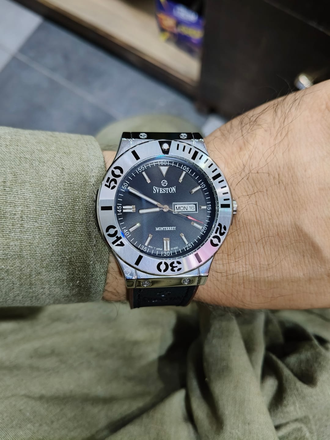 Customer photo review of Monterrey