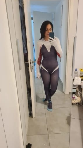 Customer photo review of Spider Gwen Costume Adult