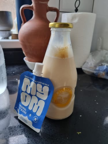 Customer photo review of MYOM Original Oat Drink Blend (6 x 65g - Makes 6 x 500ml)