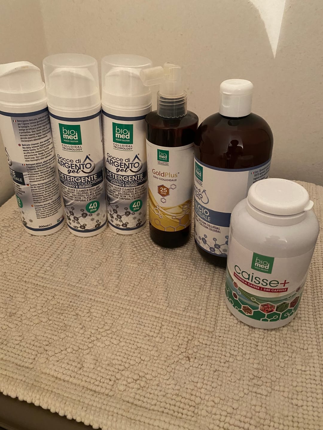 Customer photo review of ARGENTO COLLOIDALE ATTIVO - GEL DETERGENTE CORPO E INTIMO BIOMED - 200 ml. - 40 ppm