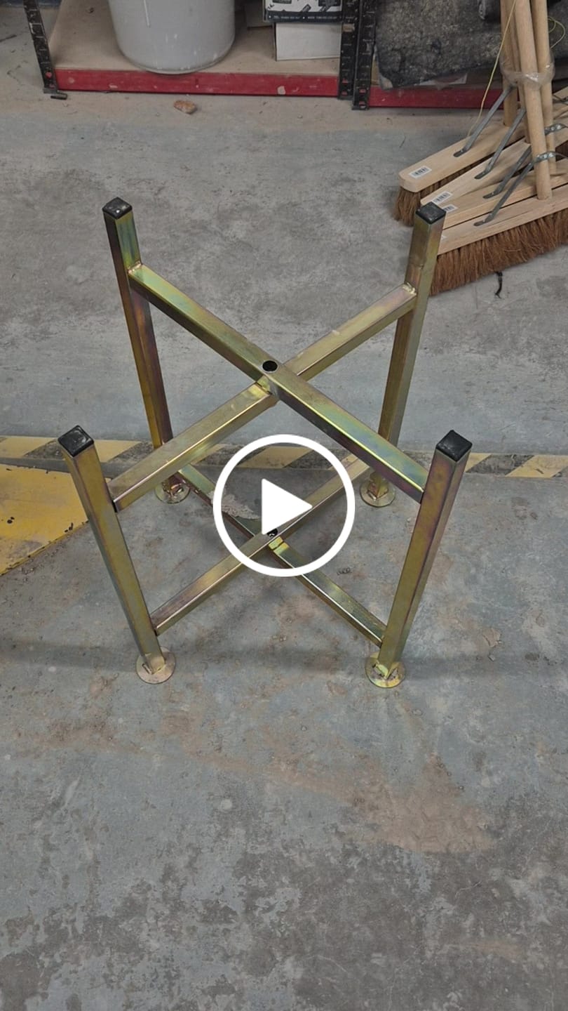 Customer video review of Zinc Plated Mortar / Spot Board Stand - with feet