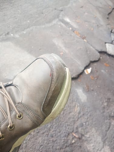 Customer photo review of Bota Midwick Men