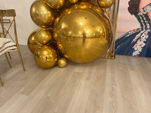 Customer photo review of Golden Color Inflatable Mirror Ball Reusable Big Bubble Balloon