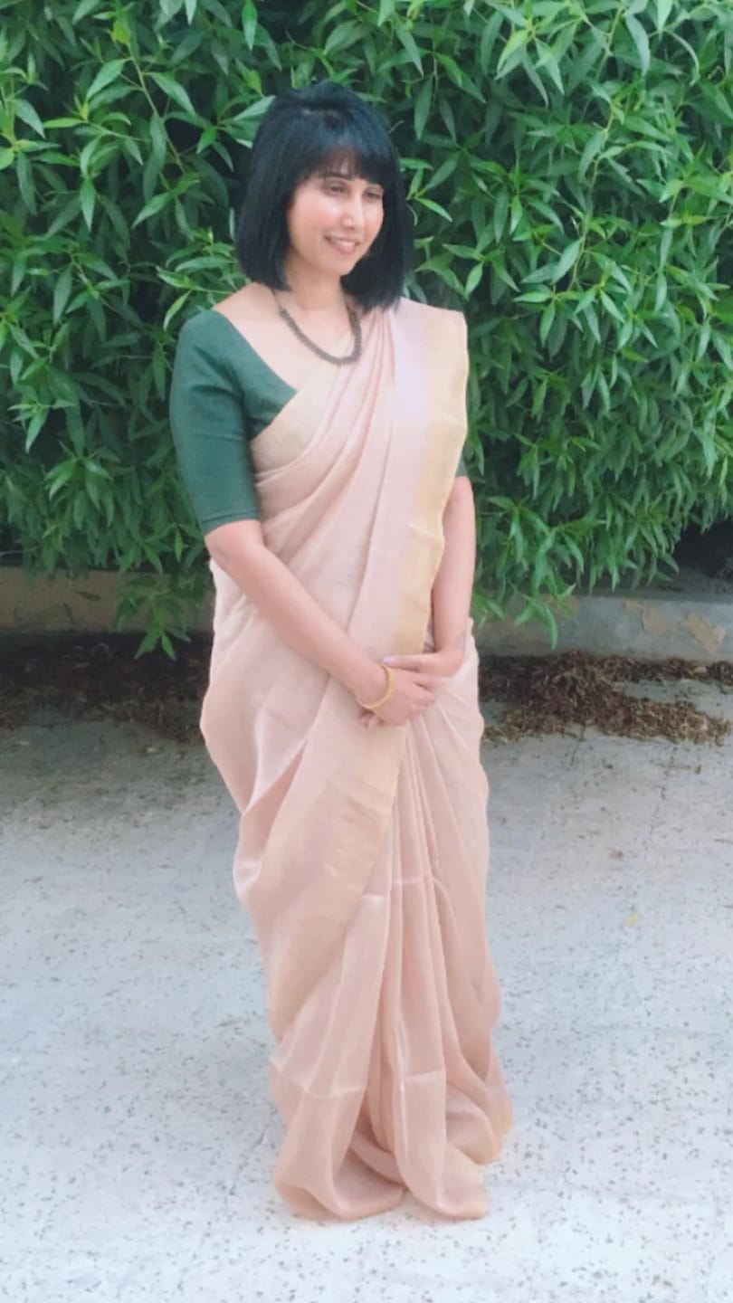 Customer photo review of Mauve Linen Silk Handloom Sari with Gold Zari