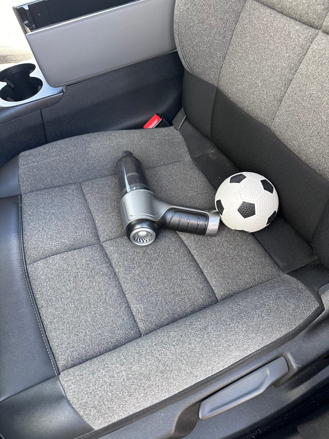 Customer photo review of Aspirateur Vortex : L’Essentiel pour une Voiture Impeccable