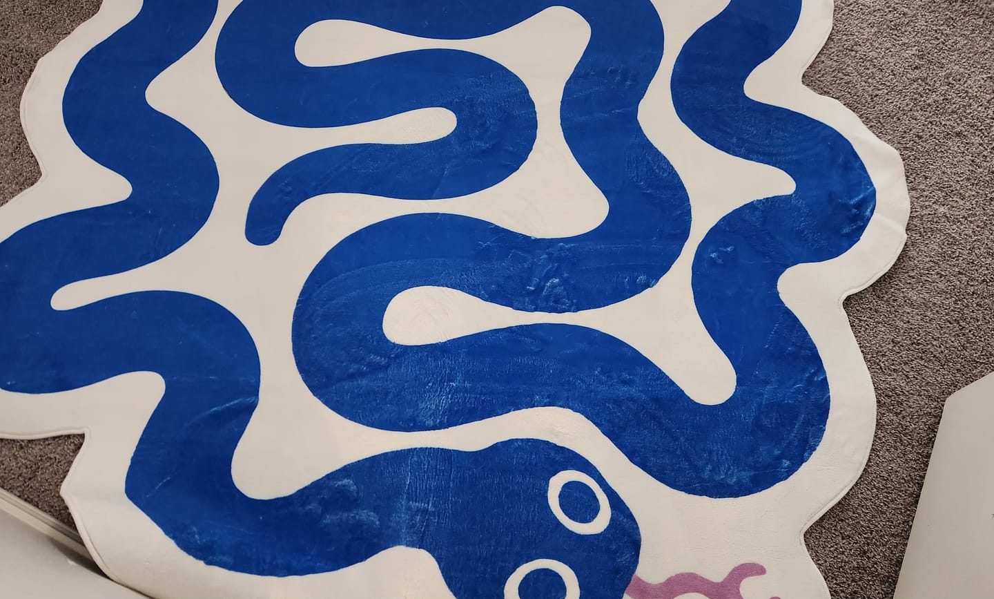 Customer photo review of Spiral Snake Design Rug by Johann Banta