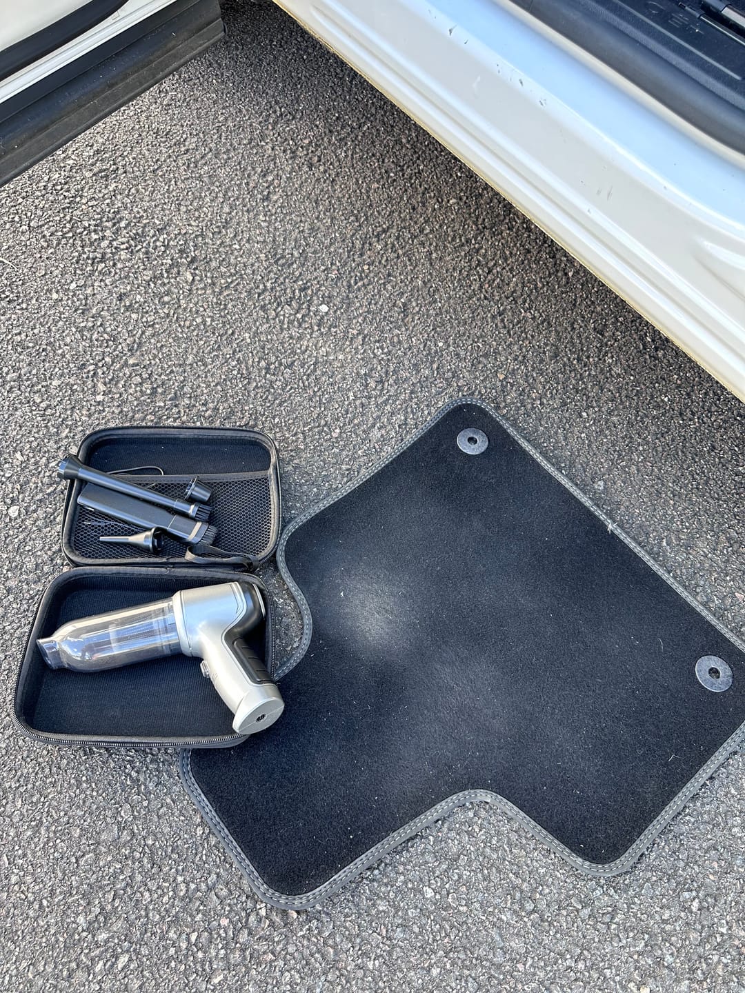 Customer photo review of Aspirateur Vortex : L’Essentiel pour une Voiture Impeccable