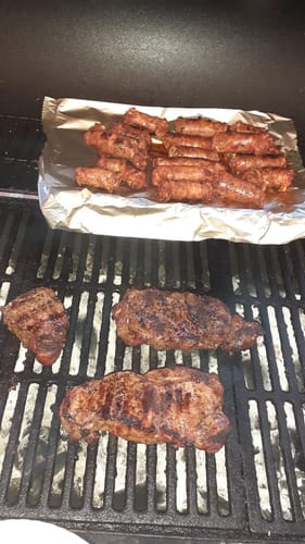 Reseña con foto de un cliente sobre New York Steak