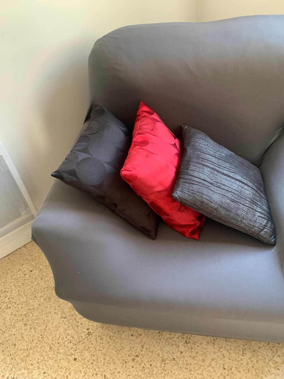 Customer photo review of Gris anthracite - Housse de Canapé Extensible