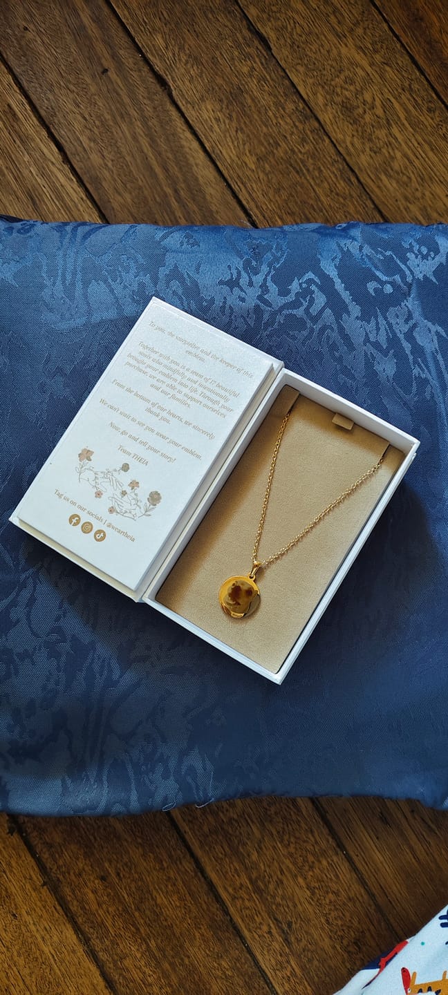 Customer photo review of THEIA Book Box