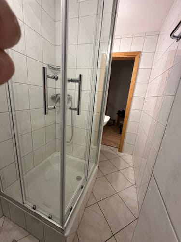 Customer photo review of SONNI Duschkabine Eckeinstieg Schiebetür ohne Duschtasse Ablaufgarnitur 70-120cm Höhe 185cm/195cm