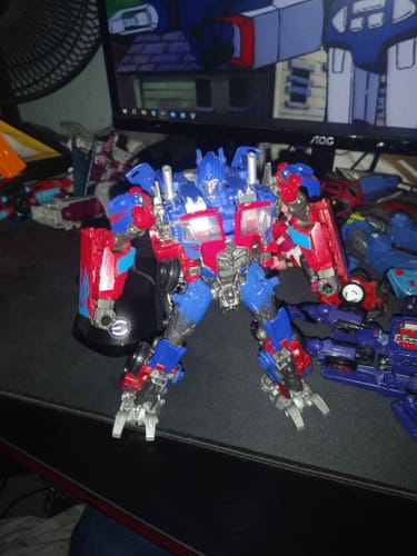 Customer photo review of 4th party BW BAIWEI TW1024 DOTM Dark of the Moon Sentinel Prime (Modified KO SS61 SS-61) & Weapon Set 18 cm / 7"