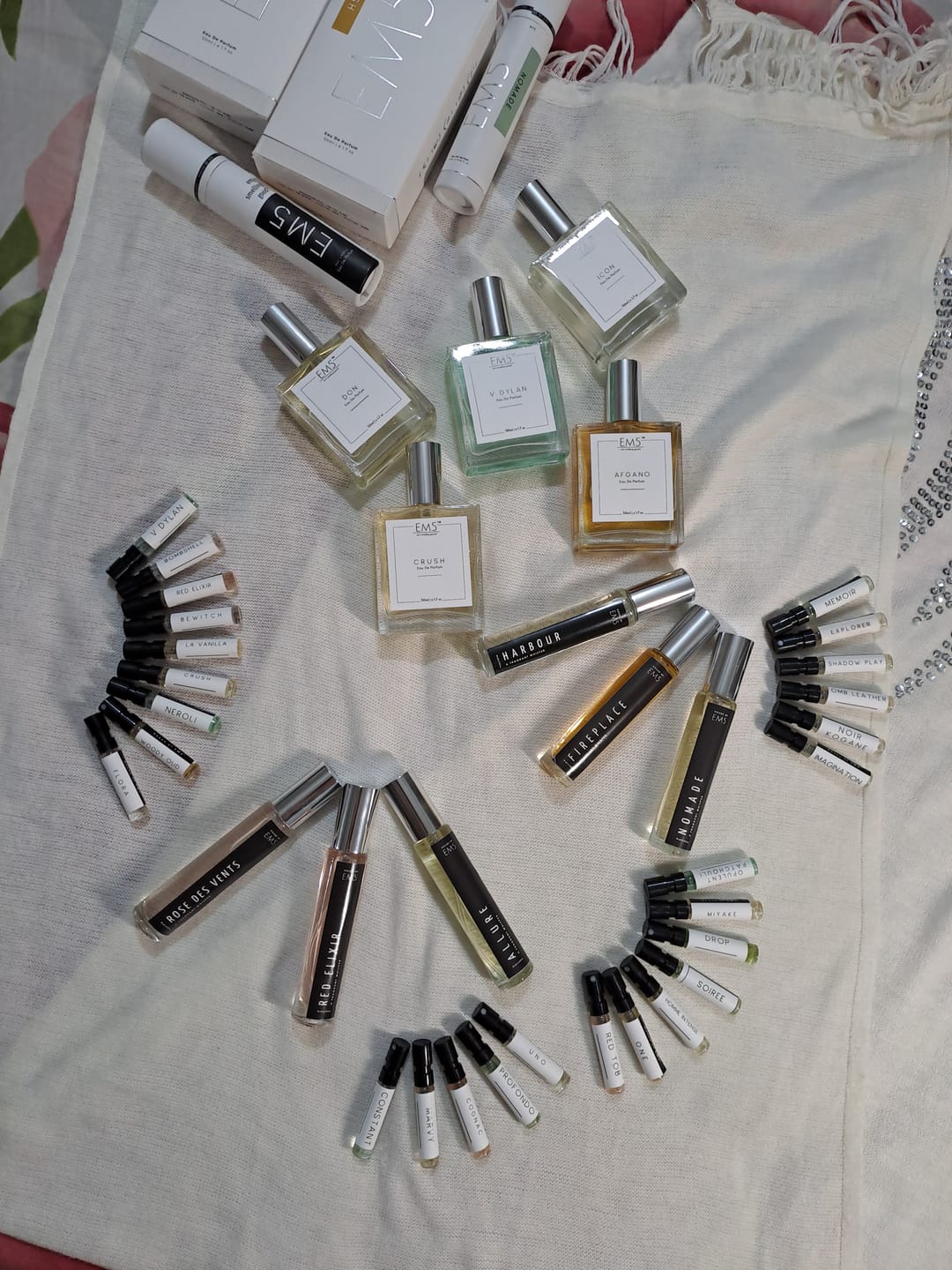 Customer photo review of EM5™ Fireplace Unisex Perfume for Men & Women | Woody Vanilla Balsamic Fragrance Accords | Luxury Gift for Him / Her | Variants Available: 50 ml Spray / 15 ml Spray / 10 ml Non-Alcoholic Roll On
